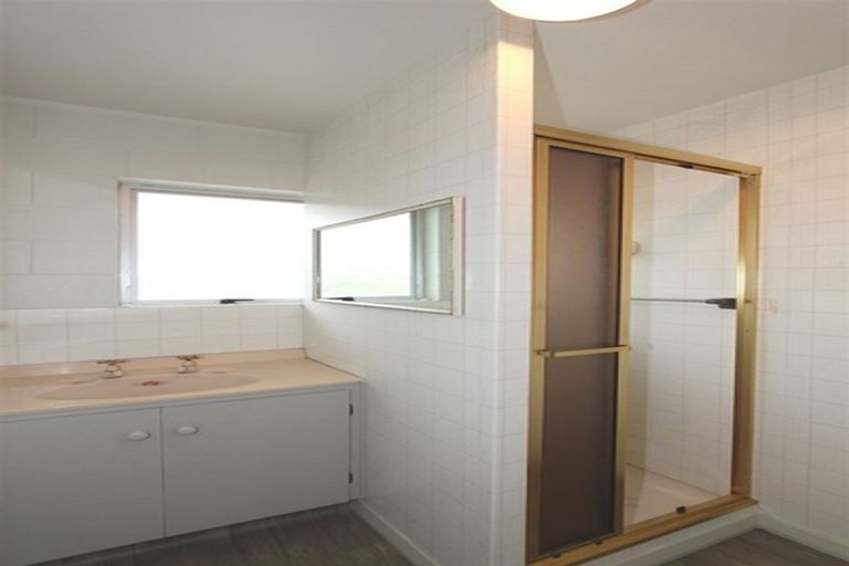 Photo of property in 63 Main Road, Redcliffs, Christchurch, 8081