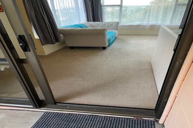 Photo of property in 94 Arran Road, Browns Bay, Auckland, 0630