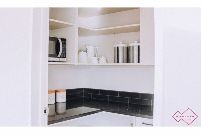 Photo of property in 31 Nellie Drive, Kumeu, 0810