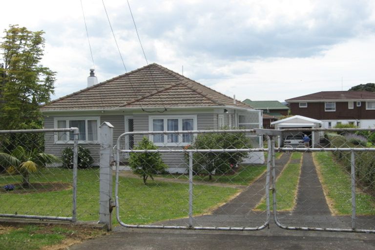 Photo of property in 6 Church Road, Mangere Bridge, Auckland, 2022