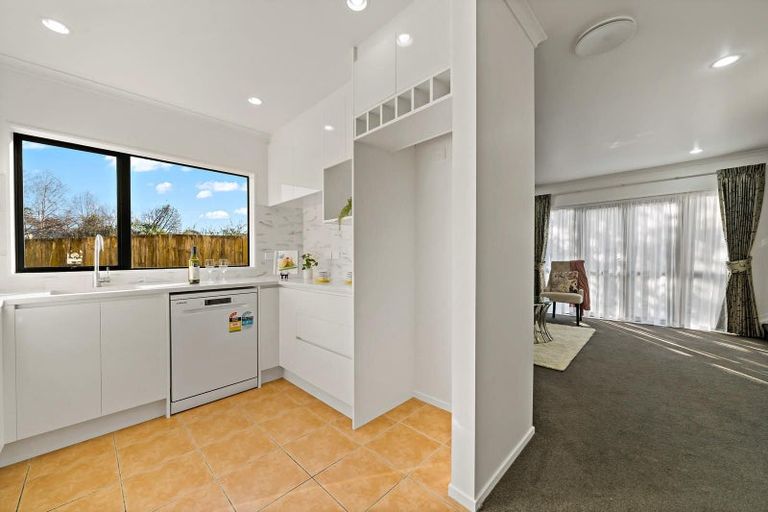 Photo of property in 16/2 Arawa Street, New Lynn, Auckland, 0600