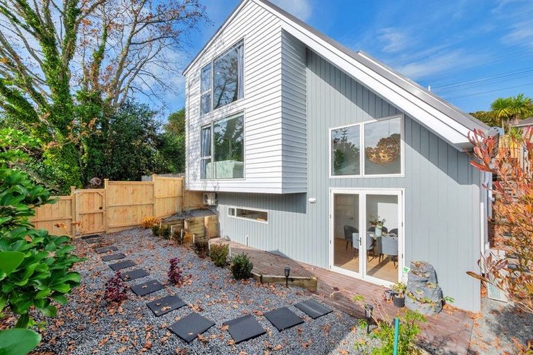 Photo of property in 1a Alexander Avenue, Torbay, Auckland, 0630