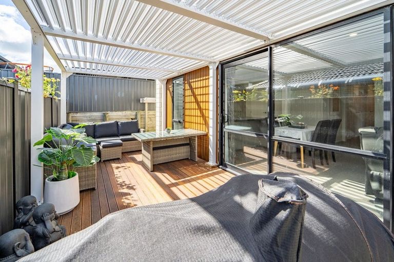 Photo of property in 6 Settler Avenue, Omokoroa, 3114