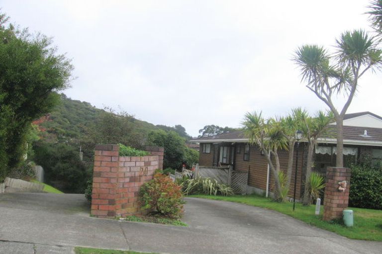 Photo of property in 20 Exploration Way, Whitby, Porirua, 5024