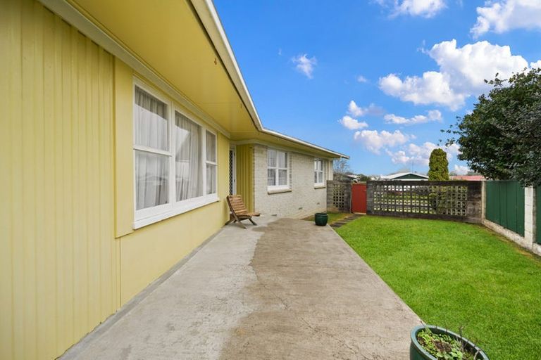 Photo of property in 18 Deanwell Avenue, Deanwell, Hamilton, 3206