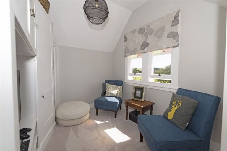 Photo of property in 10b Higham Road, South Head, 0874