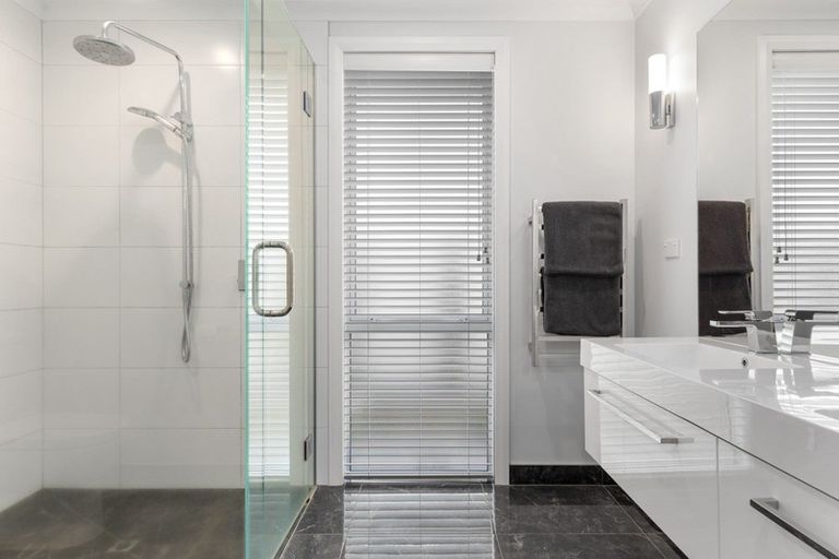 Photo of property in 8 Benmore Crescent, Pyes Pa, Tauranga, 3112