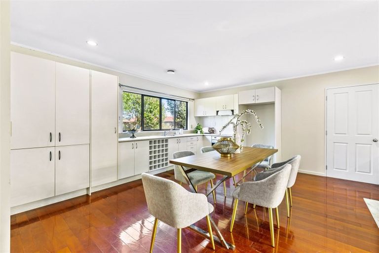 Photo of property in 4/17 Neta Grove, Henderson, Auckland, 0612