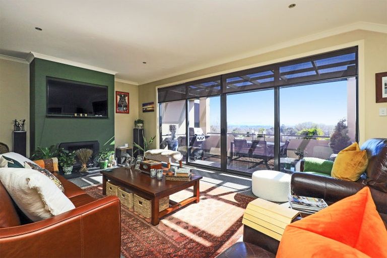 Photo of property in 2/39 Reeve Drive, Havelock North, 4130