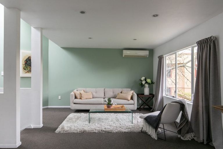 Photo of property in 7 Busby Place, Havelock North, 4130