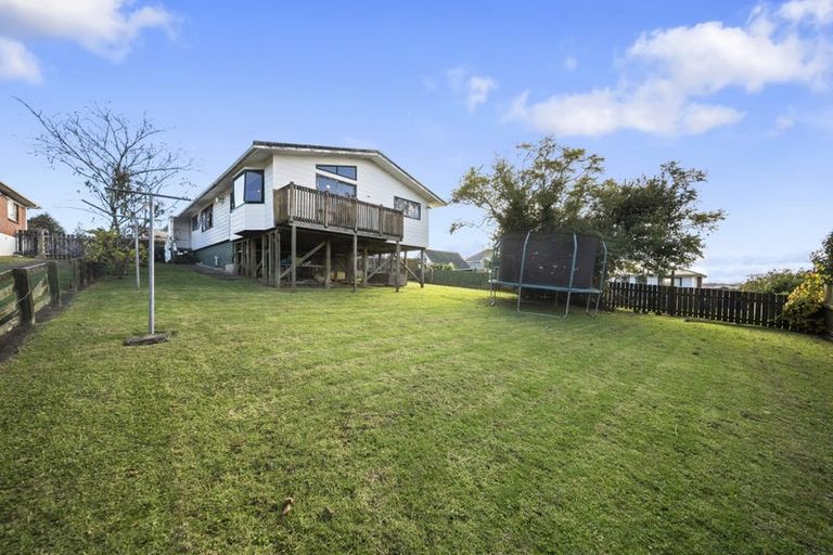 Photo of property in 27 Orams Road, Hillpark, Auckland, 2102