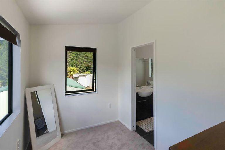 Photo of property in 396 Mangaone South Road, Reikorangi, Waikanae, 5391