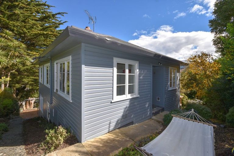 Photo of property in 1 Belleknowes Terrace, Belleknowes, Dunedin, 9011