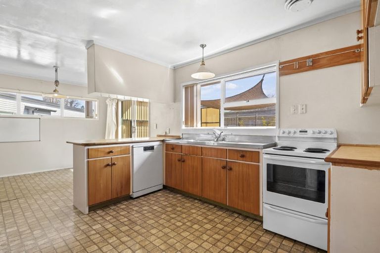 Photo of property in 6 Bellcroft Place, Belmont, Auckland, 0622