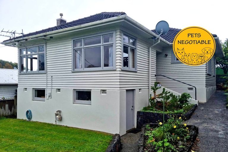 Photo of property in 26 Downe Street, New Plymouth, 4310