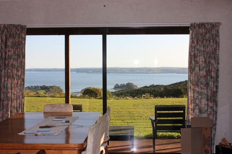 Photo of property in 986 Tinopai Road, Tinopai, Matakohe, 0593