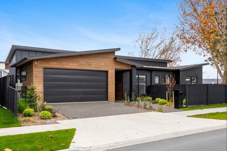 Photo of property in 75 Maanihi Drive, Rototuna North, Hamilton, 3210