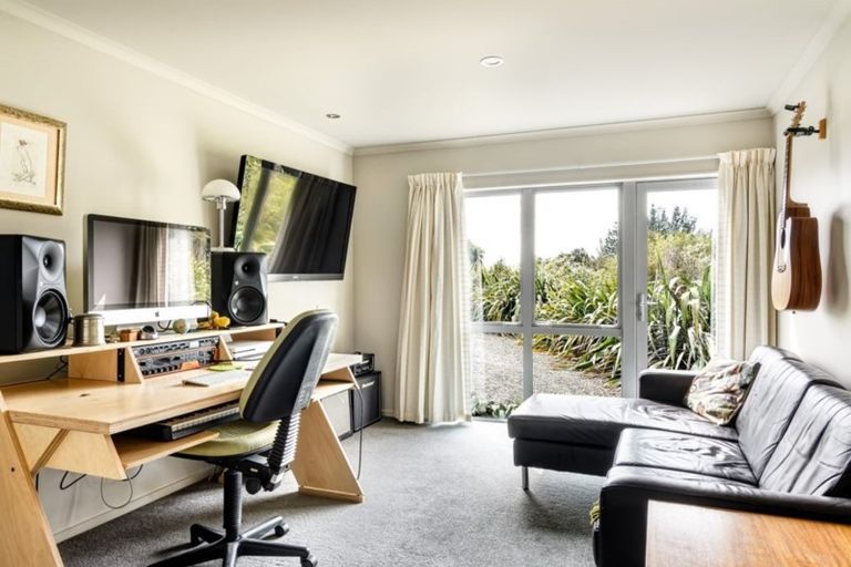 Photo of property in 258 Hursthouse Street, Lower Moutere, Upper Moutere, 7175