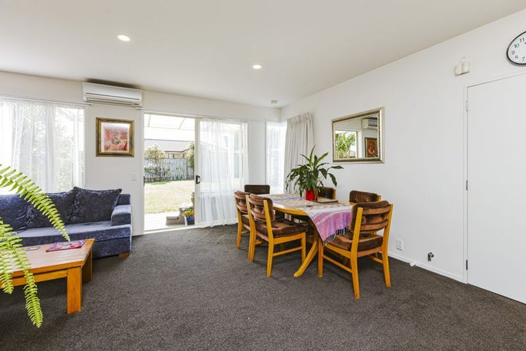 Photo of property in 3/45 Secoia Crescent, Mangere, Auckland, 2022