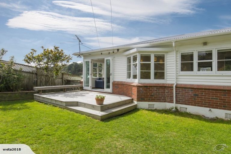 Photo of property in 22 Fraser Avenue, Johnsonville, Wellington, 6037