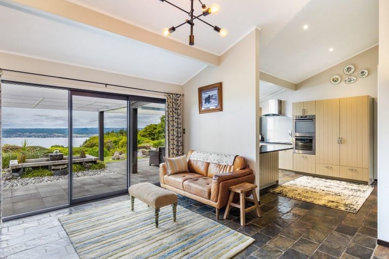 Photo of property in 15 Cameron Drive, Acacia Bay, Taupo, 3385