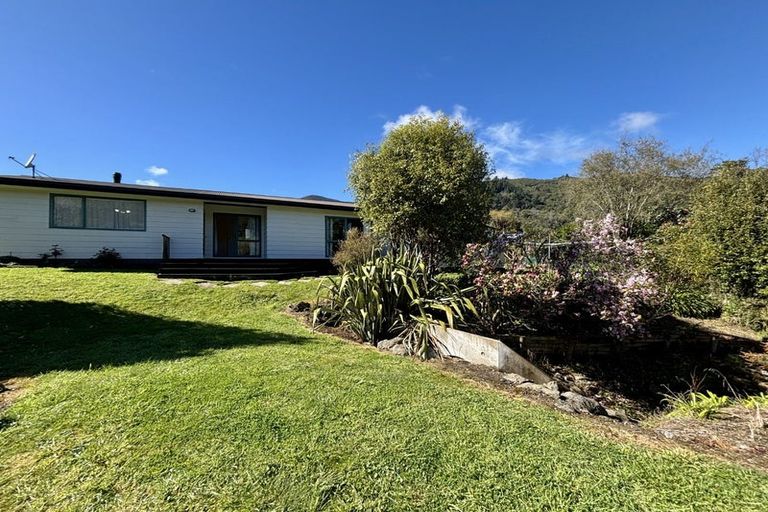 Photo of property in 7 Victoria Close, Picton, 7220