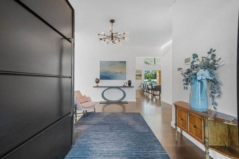 Photo of property in 73 Pomona Road, Kumeu, 0891