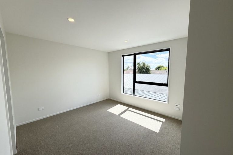 Photo of property in 1/197 Innes Road, St Albans, 8052