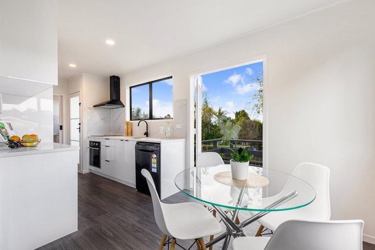 Photo of property in 1/9 Hydra Place, Glen Eden, Auckland, 0602