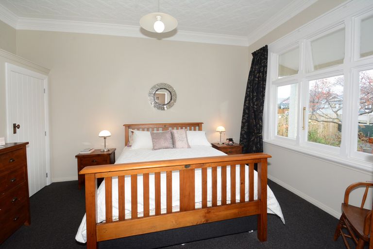 Photo of property in 3 West Avenue, Saint Clair, Dunedin, 9012