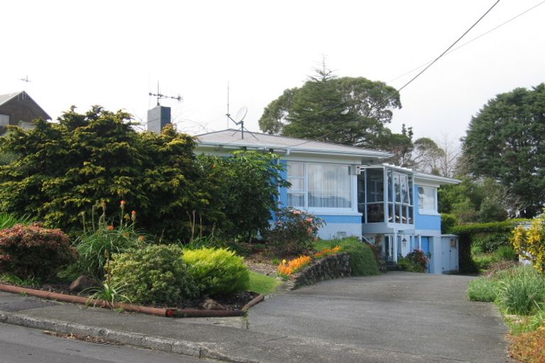 Photo of property in 5 Adams Place, Te Kamo, Whangarei, 0112