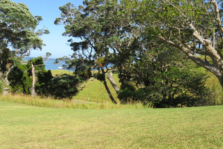 Photo of property in 15 Ongutukura Way, Oakura, Hikurangi, 0184