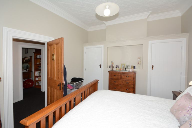 Photo of property in 3 West Avenue, Saint Clair, Dunedin, 9012