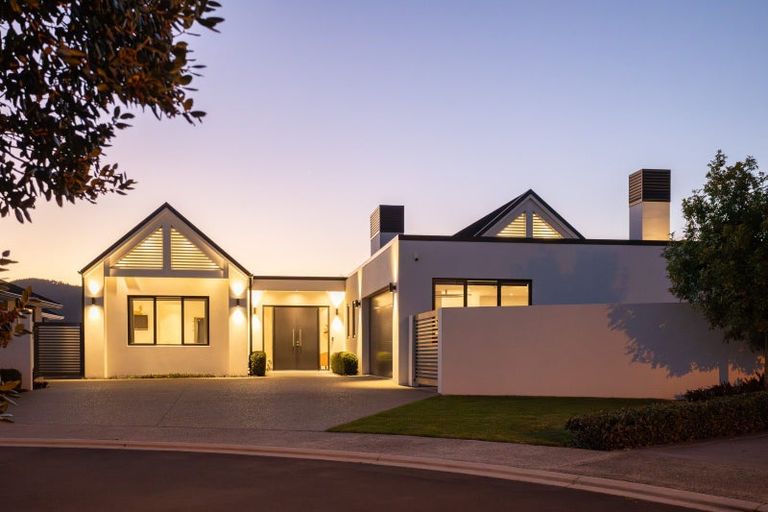 Photo of property in 21 Waitotara Way, Whitianga, 3510