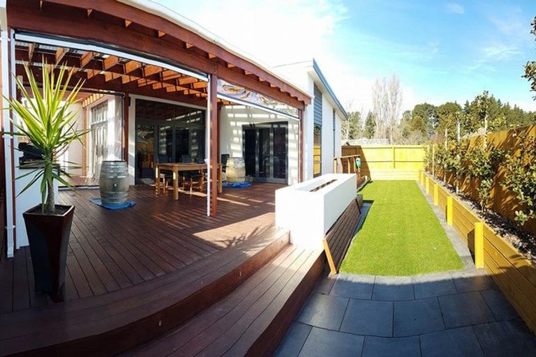 Photo of property in 72a Ottawa Road, Wainoni, Christchurch, 8061