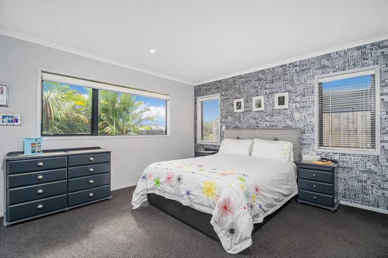 Photo of property in 28 Motukorure Parade, Cooks Beach, Whitianga, 3591