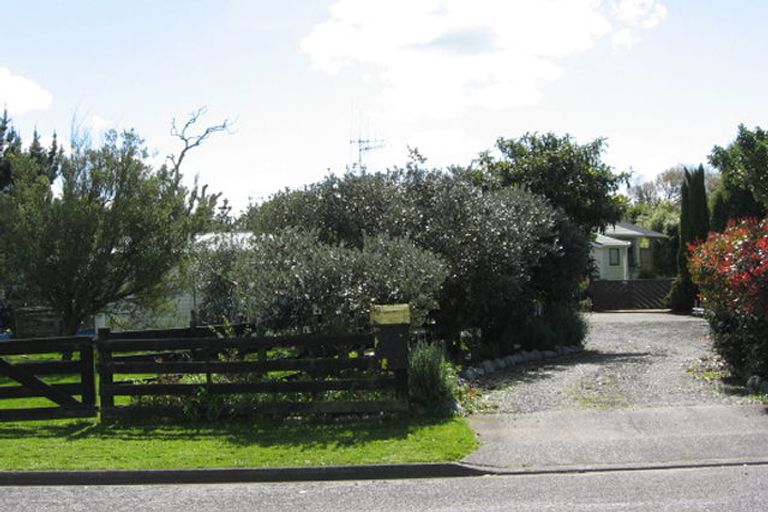 Photo of property in 24 Gorton Street, Bulls, 4818