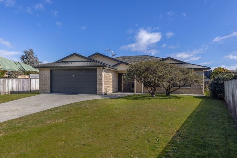 Photo of property in 9 Takahe Drive, Paraparaumu Beach, Paraparaumu, 5032