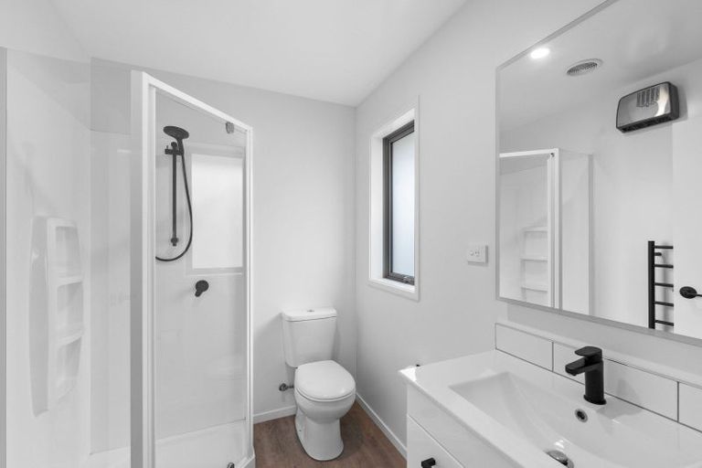 Photo of property in 16 Croydon Street, Woodend, 7610