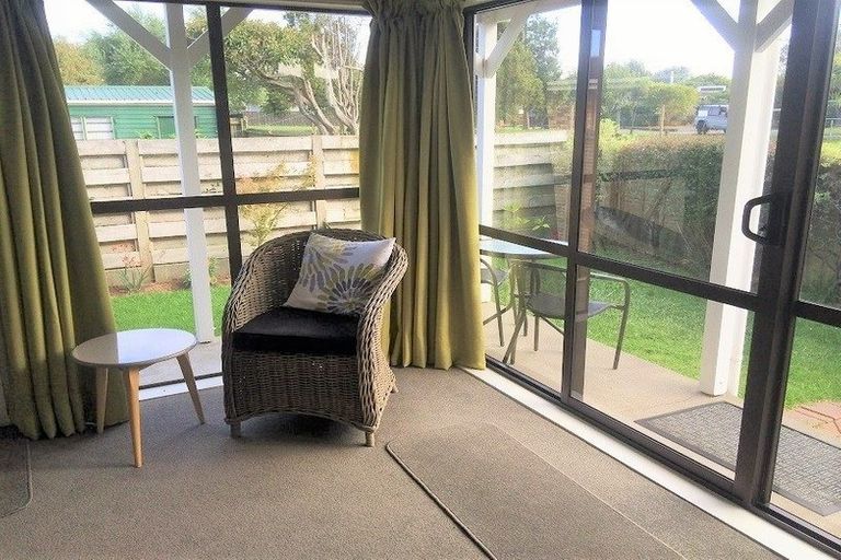 Photo of property in 57c Raumati Road, Raumati Beach, Paraparaumu, 5032