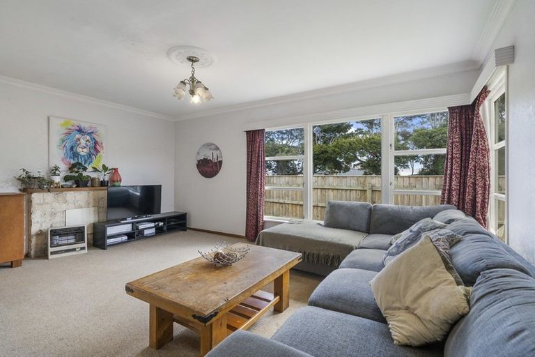Photo of property in 36 Cambridge Street, Levin, 5510