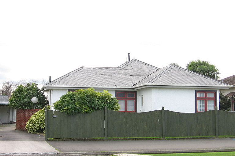 Photo of property in 5 Frederick Street, Terrace End, Palmerston North, 4410