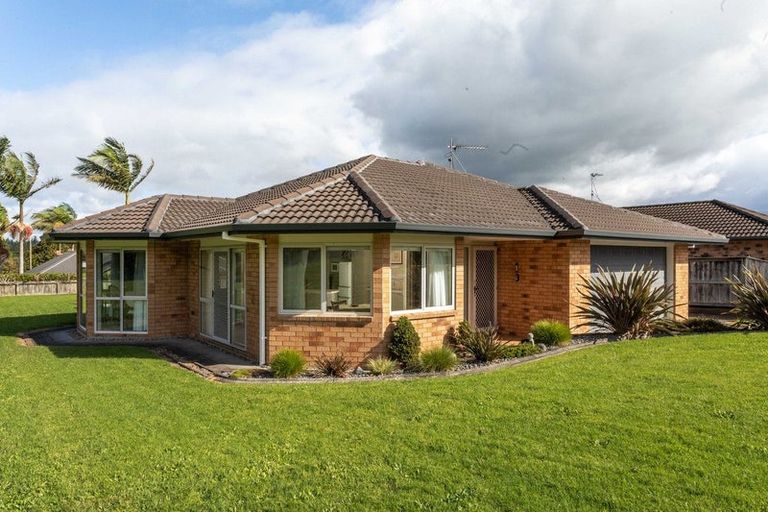 Photo of property in 10 Reabrook Place, Katikati, 3129