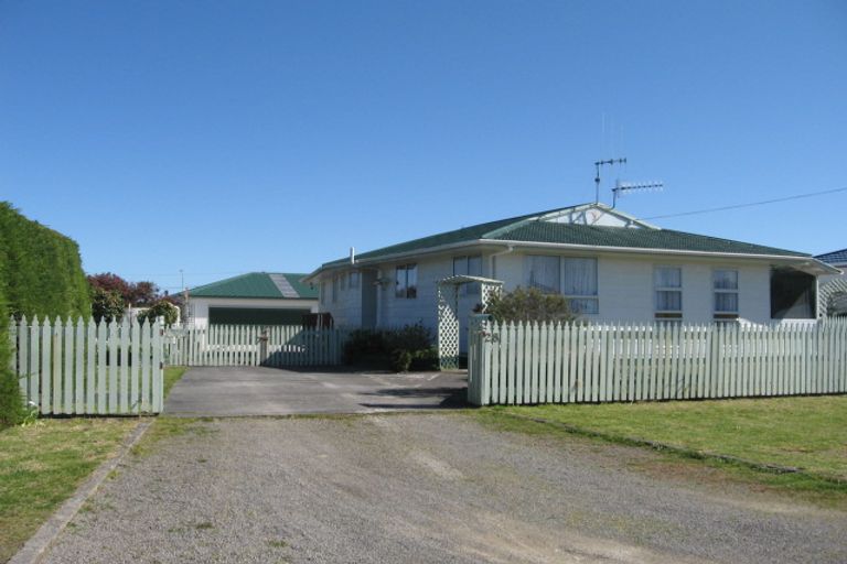 Photo of property in 28 Barling Street, Himatangi Beach, Foxton, 4891