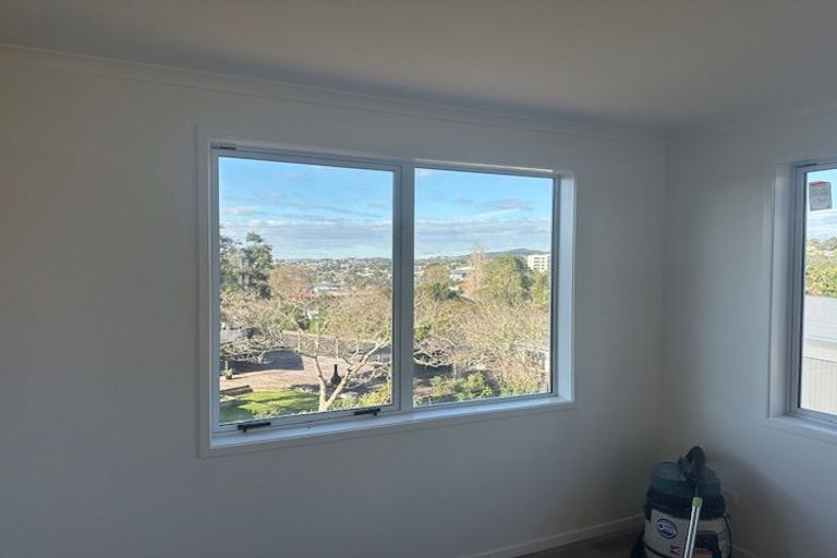 Photo of property in 5 Milla Mae Rise, Woodhill, 0110