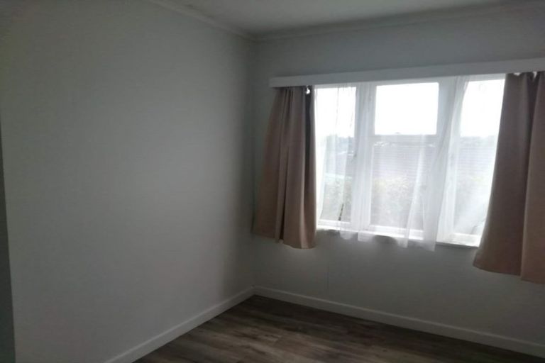 Photo of property in 1/63 Arran Road, Browns Bay, Auckland, 0630