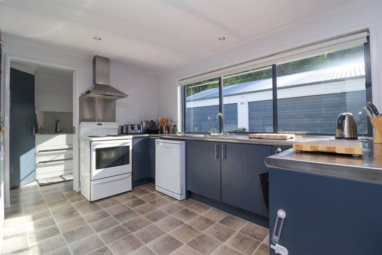Photo of property in 201 Karaka Road, Thames, 3500
