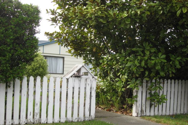 Photo of property in 108 Main North Road, Woodend, 7610