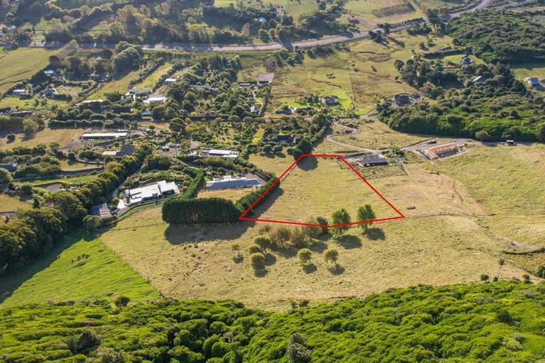 Photo of property in 251 Huia Street, Waikanae, 5391