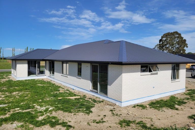 Photo of property in 49 Suffolk Drive, Kirwee, 7571